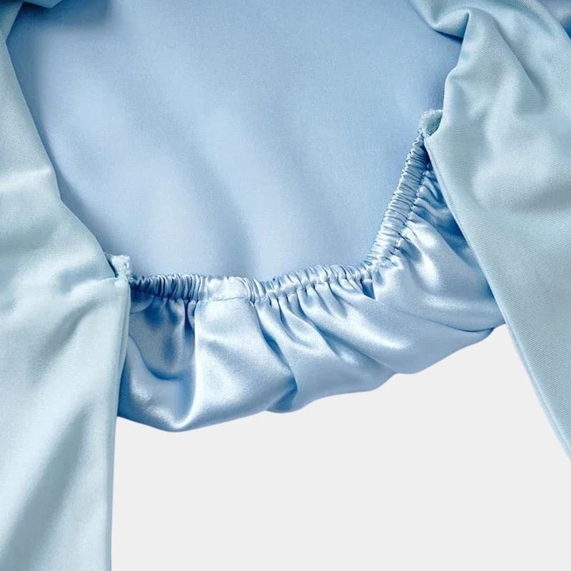 Bonnet de nuit en soie bleu clair avec nœud