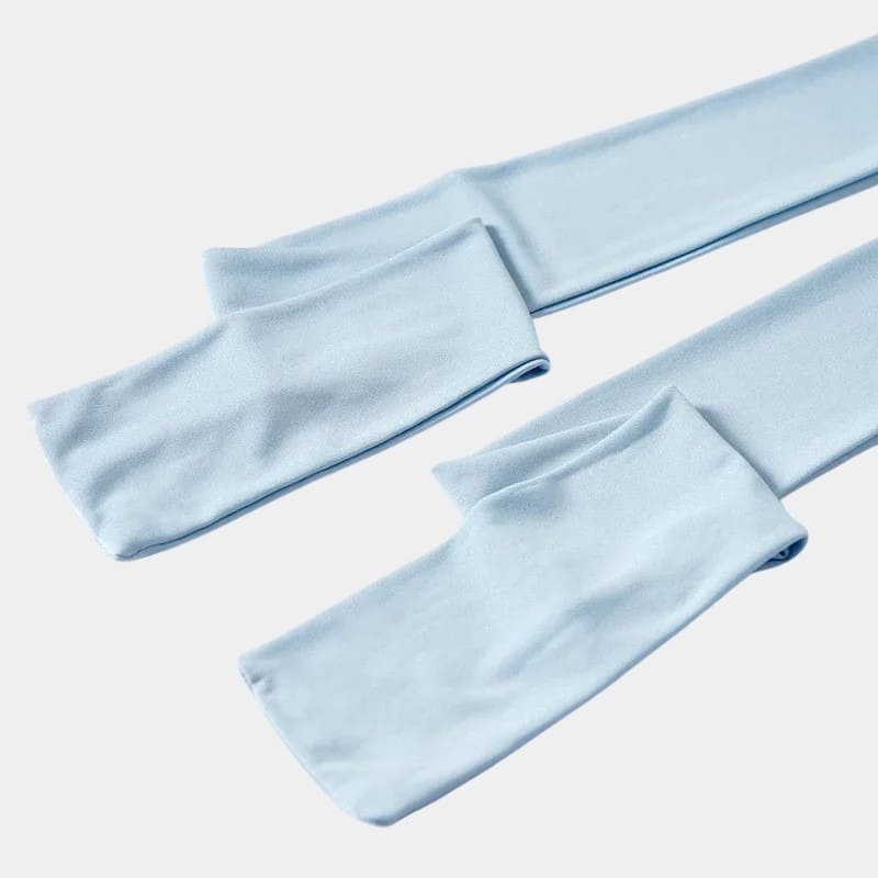 Bonnet de nuit en soie bleu clair avec nœud